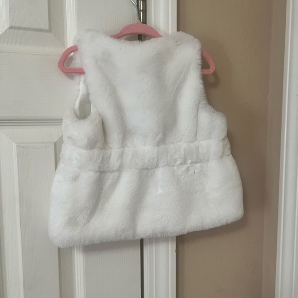 Toddler Faux fur Vest - Picture 2 of 2